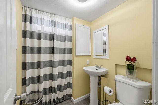 3630 Estates Drive, Florissant, MO 63033