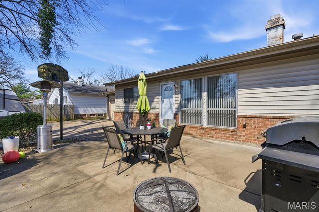 3630 Estates Drive, Florissant, MO 63033