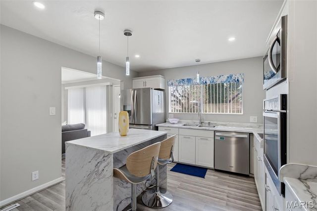 3630 Estates Drive, Florissant, MO 63033