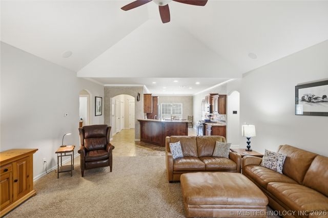 2305 S 17th Street, Broken Arrow, OK 74012