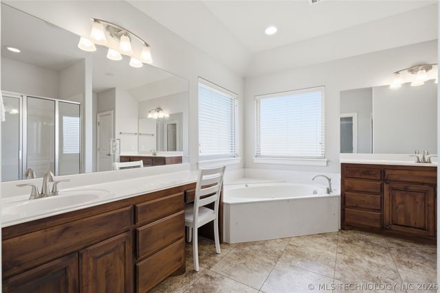 2305 S 17th Street, Broken Arrow, OK 74012