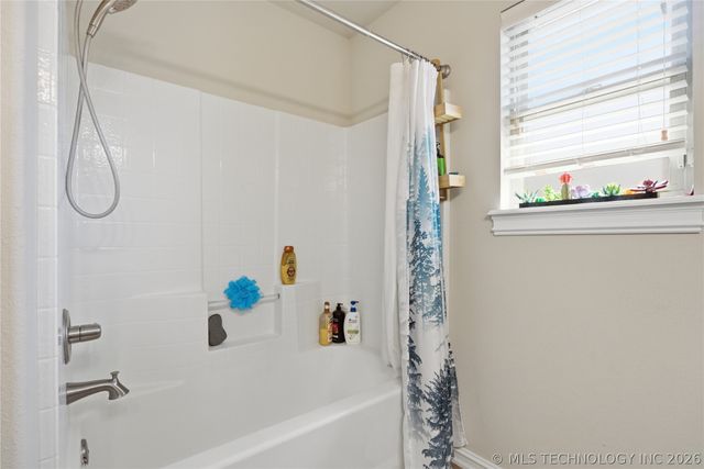 2305 S 17th Street, Broken Arrow, OK 74012