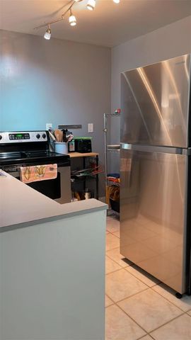 1673 Bay Rd 303, Miami Beach, FL 33139