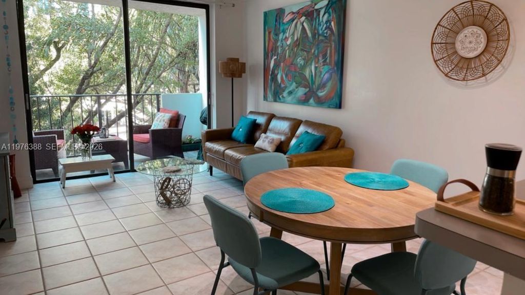 1673 Bay Rd 303, Miami Beach, FL 33139