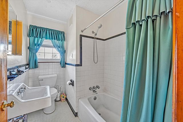 1524 Liggates RD, Lynchburg, VA 24502