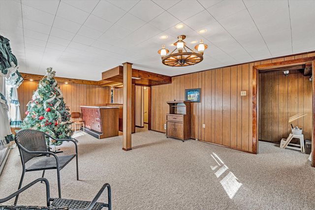 1524 Liggates RD, Lynchburg, VA 24502