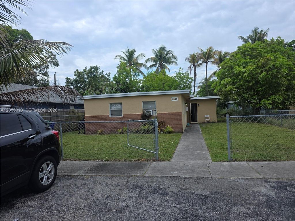 2930 NW 8th St, Fort Lauderdale, FL 33311