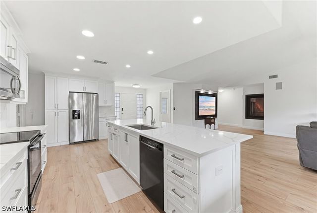 10333 Sandy Hollow LN, Bonita Springs, FL 34135