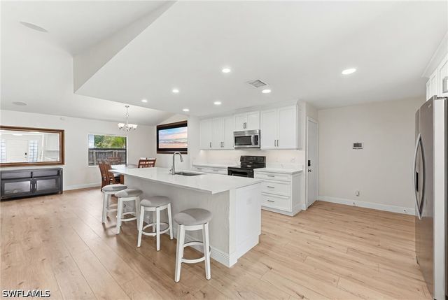10333 Sandy Hollow LN, Bonita Springs, FL 34135
