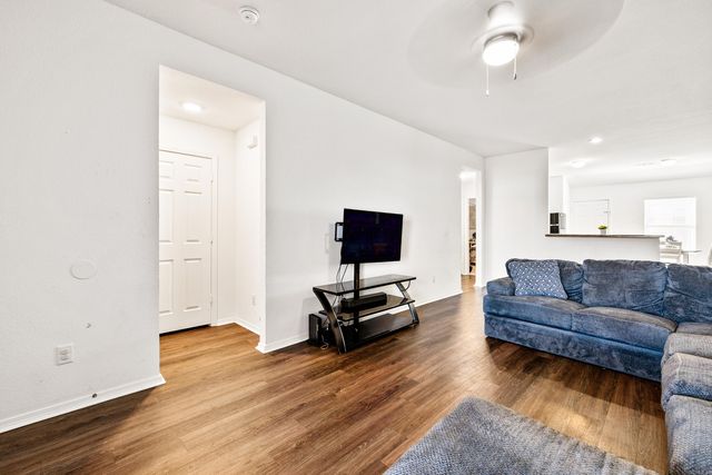 4033 Kings River Trl, Bauxite, AR 72011