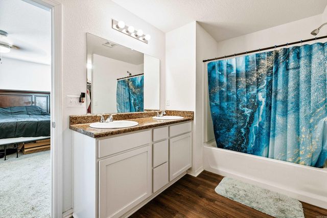 4033 Kings River Trl, Bauxite, AR 72011