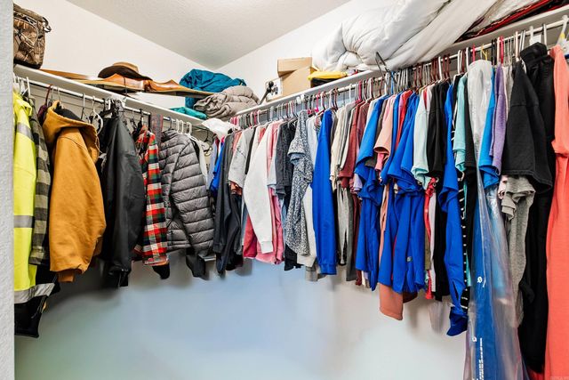 4033 Kings River Trl, Bauxite, AR 72011