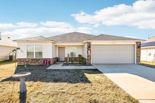 4033 Kings River Trl, Bauxite, AR 72011