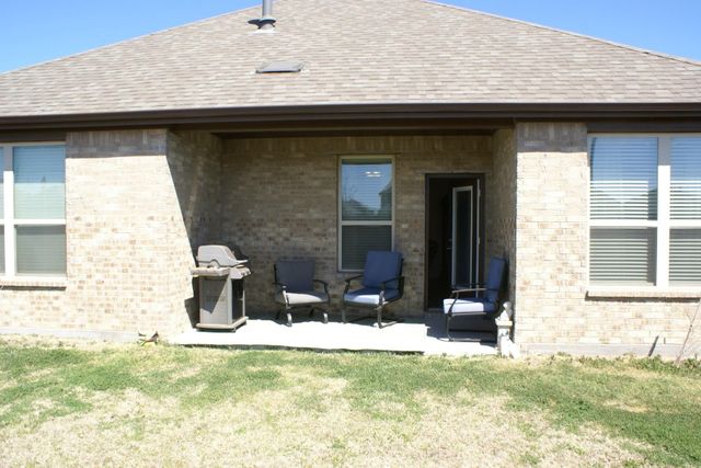 11132 Ranchera Drive, Aubrey, TX 76227