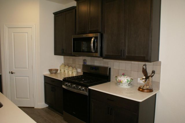 11132 Ranchera Drive, Aubrey, TX 76227