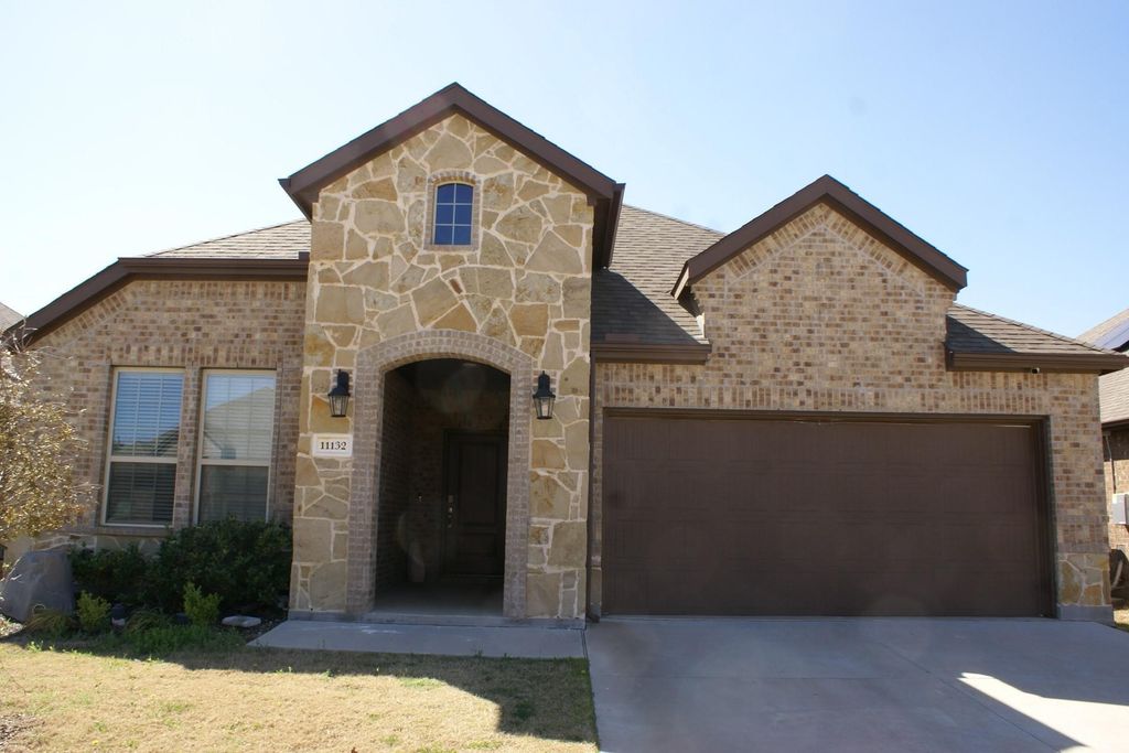 11132 Ranchera Drive, Aubrey, TX 76227