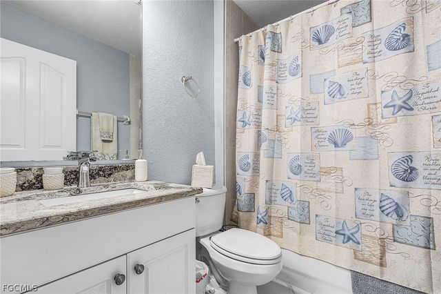 3852 Stabile RD, St James City, FL 33956