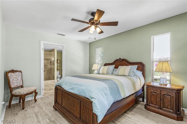 3852 Stabile RD, St James City, FL 33956