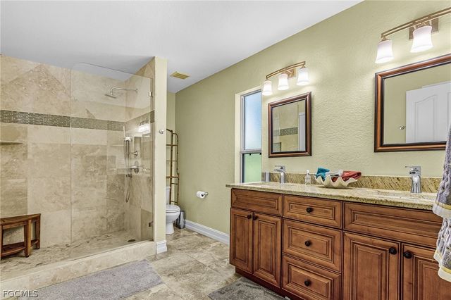 3852 Stabile RD, St James City, FL 33956