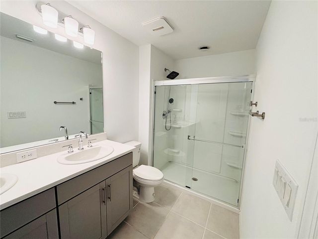 2512 PARAVANE WAY, Wesley Chapel, FL 33543