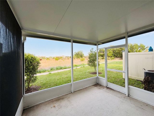 2512 PARAVANE WAY, Wesley Chapel, FL 33543