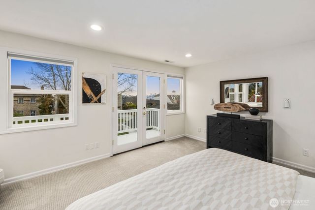 2647 39th Avenue W, Seattle, WA 98199