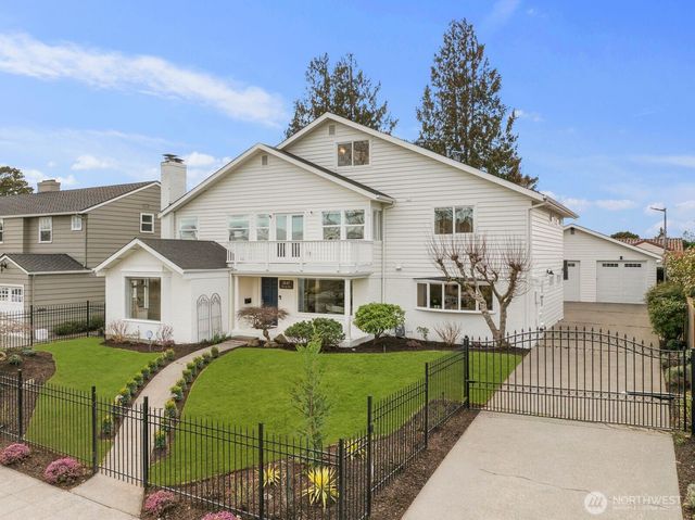 2647 39th Avenue W, Seattle, WA 98199