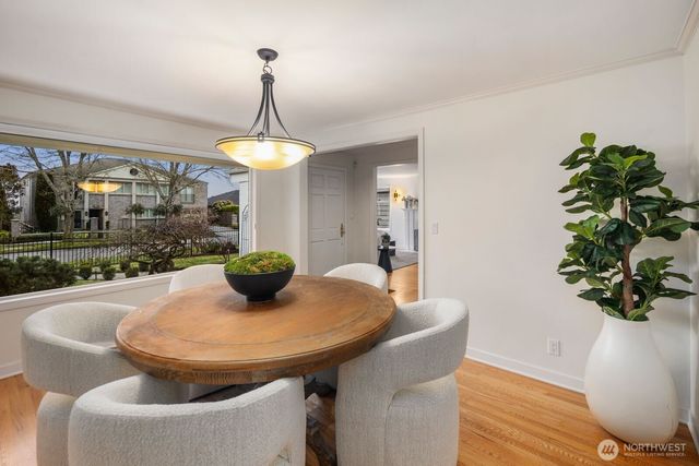 2647 39th Avenue W, Seattle, WA 98199