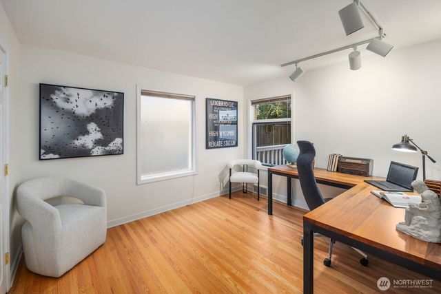 2647 39th Avenue W, Seattle, WA 98199