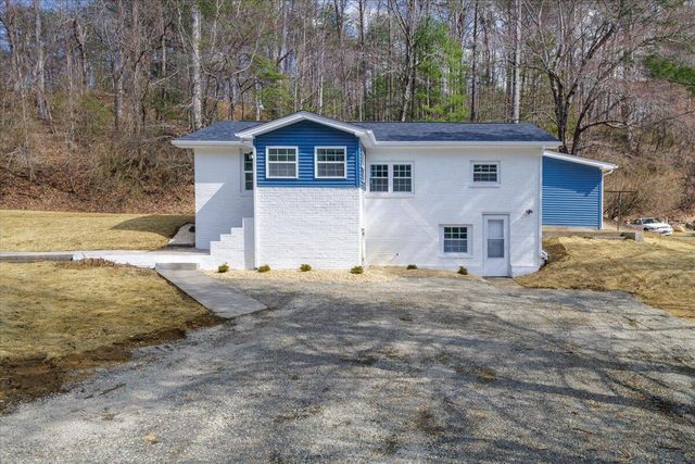 7202 Merriman RD, Boones Mill, VA 24065