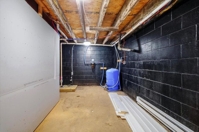 7202 Merriman RD, Boones Mill, VA 24065