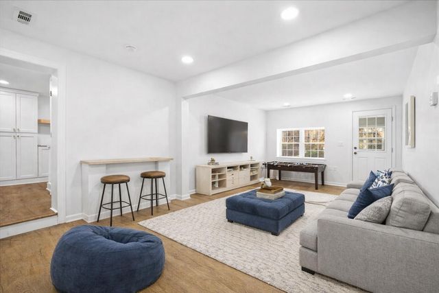 7202 Merriman RD, Boones Mill, VA 24065