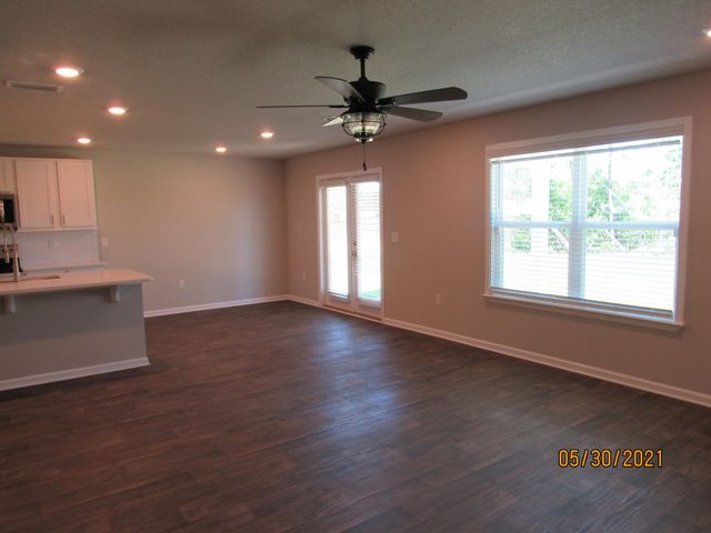 429 This Way, Freeport, FL 32439