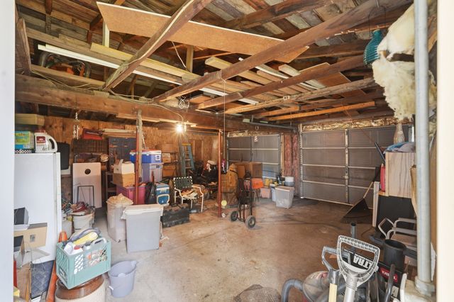 106 W Mckinney Street, Runnells, IA 50237