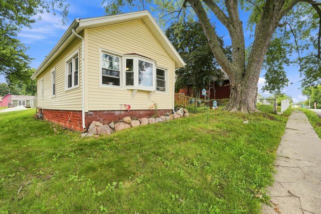 106 W Mckinney Street, Runnells, IA 50237