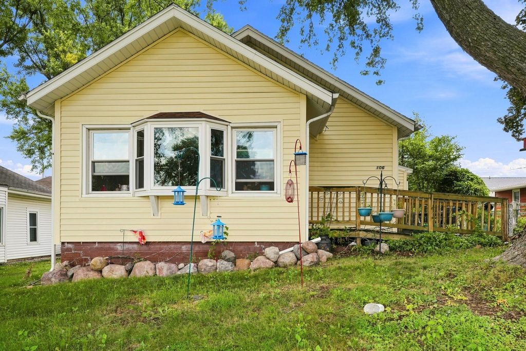 106 W Mckinney Street, Runnells, IA 50237