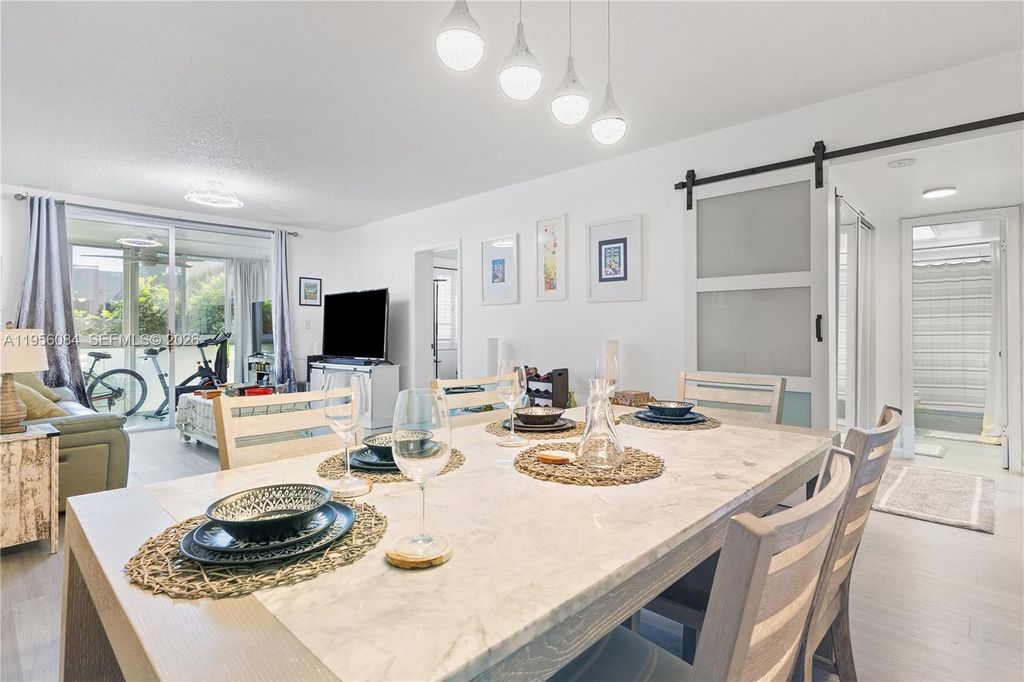 Image 10 of property listing at 5935 Del Lago Cir 209, Sunrise, FL 33313