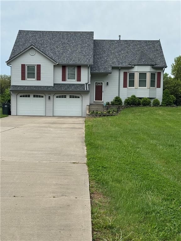 1413 Sycamore Ridge Drive, Lansing, KS 66043 — exterior
