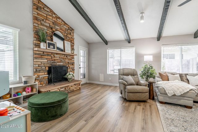 1404 E ROSEMONTE Drive, Phoenix, AZ 85024