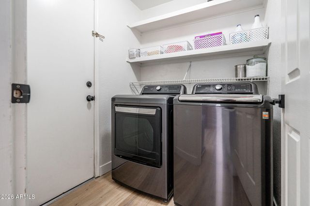 1404 E ROSEMONTE Drive, Phoenix, AZ 85024