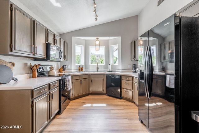 1404 E ROSEMONTE Drive, Phoenix, AZ 85024