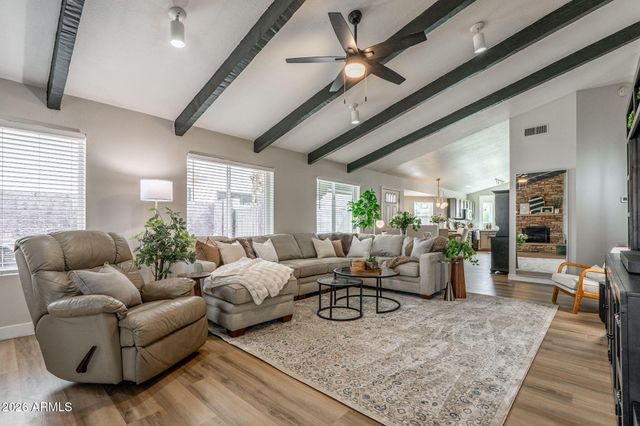 1404 E ROSEMONTE Drive, Phoenix, AZ 85024