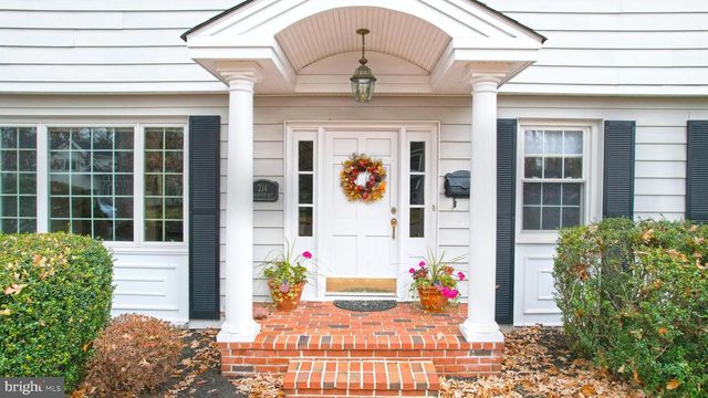 214 BELHAVEN AVE, Linwood, NJ 08221