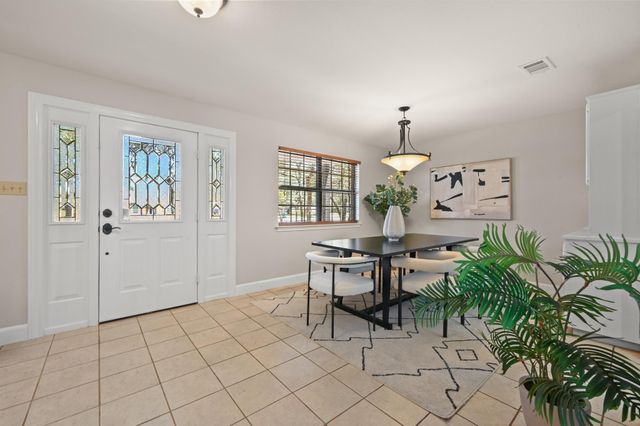 224 Maple DR, Mountain City, TX 78610