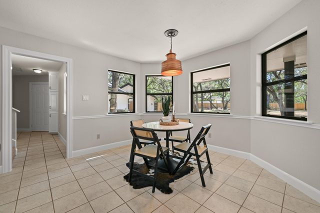 224 Maple DR, Mountain City, TX 78610