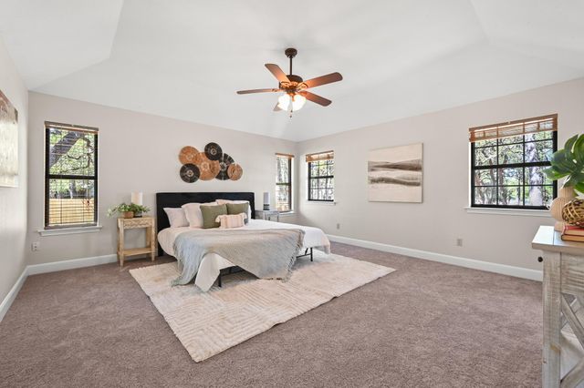 224 Maple DR, Mountain City, TX 78610
