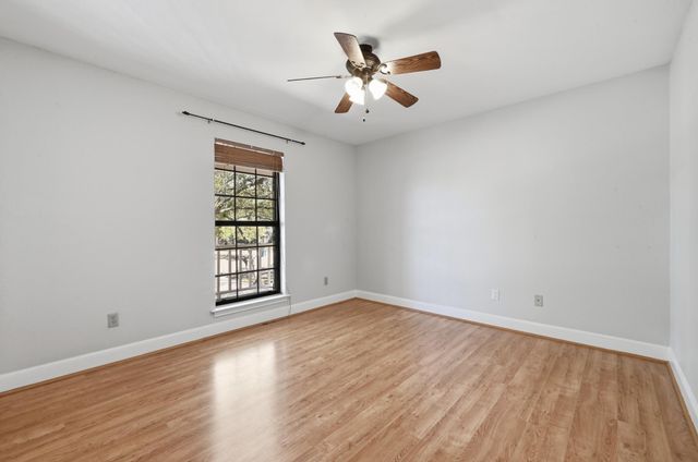 224 Maple DR, Mountain City, TX 78610