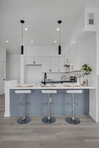 889 McLellan Drive 210, South San Francisco, CA 94080