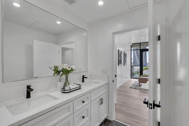 889 McLellan Drive 210, South San Francisco, CA 94080