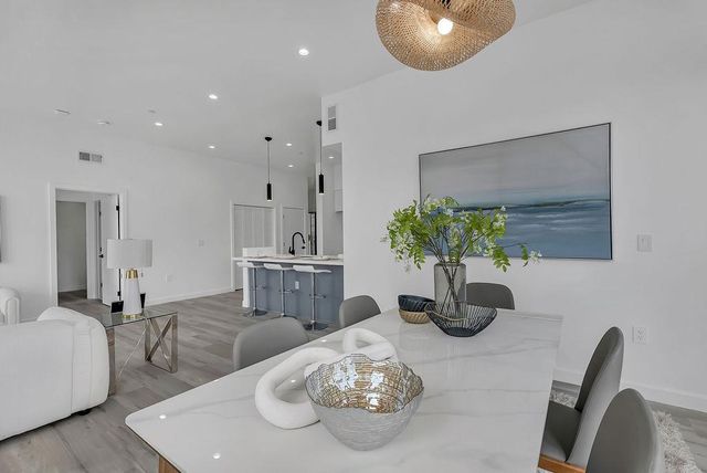 889 McLellan Drive 210, South San Francisco, CA 94080